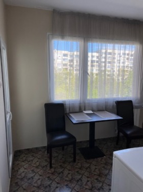 1 makuuhuone Darvenitsa, Sofia 3