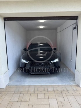 Γκαράζ Χρηστο Σμηρνενσκη, Πλοβδηβ