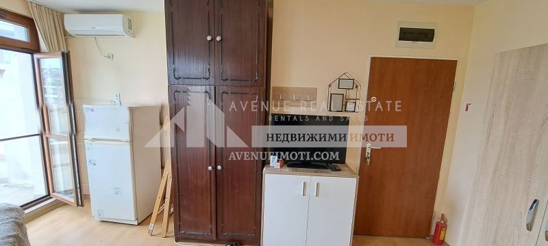 Продава  1-стаен град Бургас , Лазур , 30 кв.м | 54589813 - изображение [2]