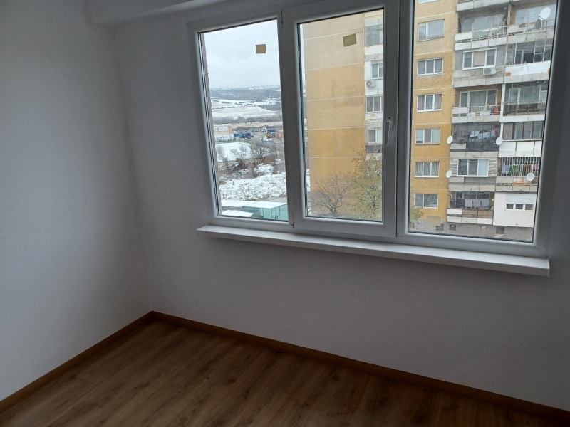 Продава  2-стаен област Перник , гр. Радомир , 74 кв.м | 84137169 - изображение [2]