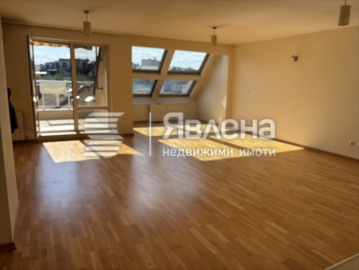Продава 4-СТАЕН, гр. София, Оборище
