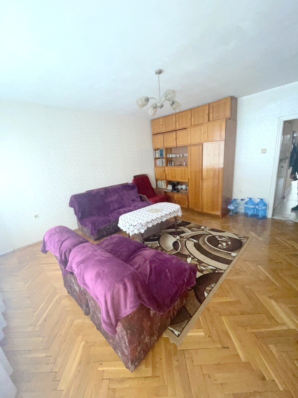 Продава МНОГОСТАЕН, гр. Бургас, Славейков, снимка 1 - Aпартаменти - 49534316