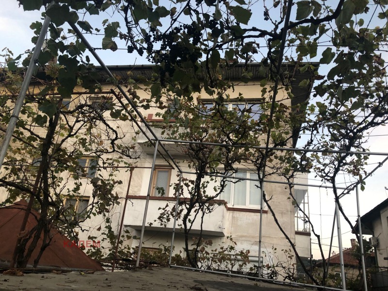 Til salg  Hus Gulv Kyustendil , Mogilata , 160 kvm | 67811902