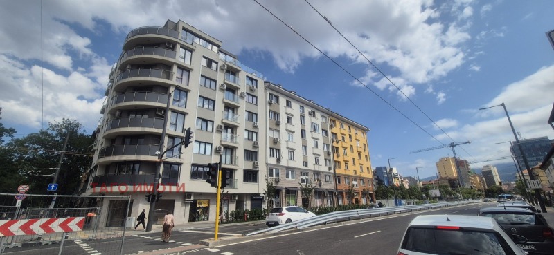 Myytävänä  Myymälä Sofia , Tsentar , 200 neliömetriä | 54785945