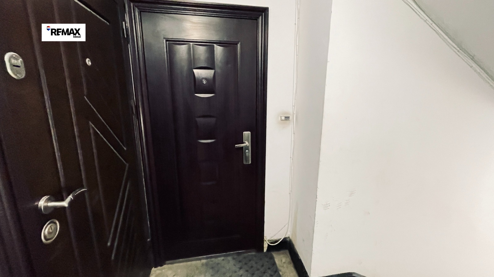 Продава 2-СТАЕН, гр. Варна, Център, снимка 2 - Апартаменти - 56124523