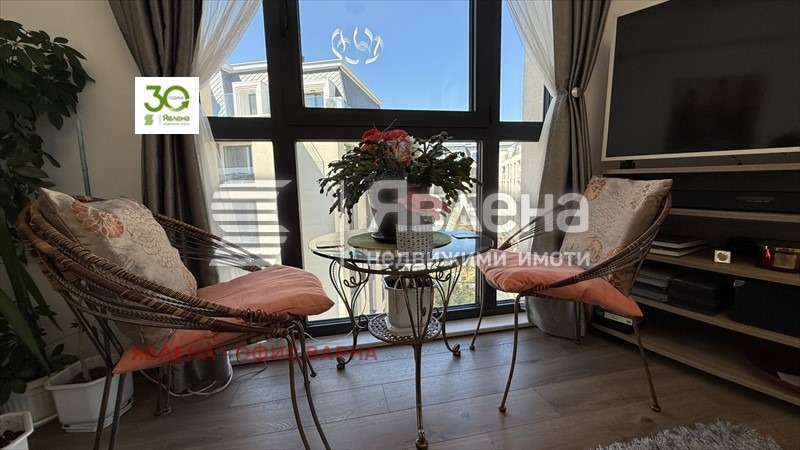 Продава  3-стаен, град Варна, к.к. Св.Св. Константин и Елена •  280 000 EUR • ID 72125253 — holmes.bg - [1] 