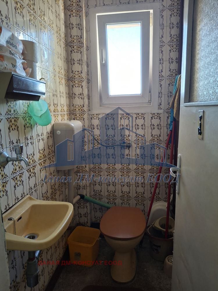Продава 3-СТАЕН, гр. Шумен, Център, снимка 6 - Апартаменти - 54143232