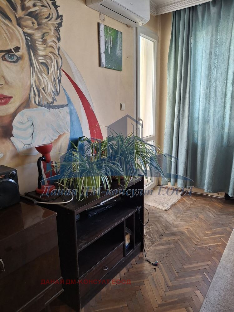 Продава 3-СТАЕН, гр. Шумен, Център, снимка 8 - Апартаменти - 54143232