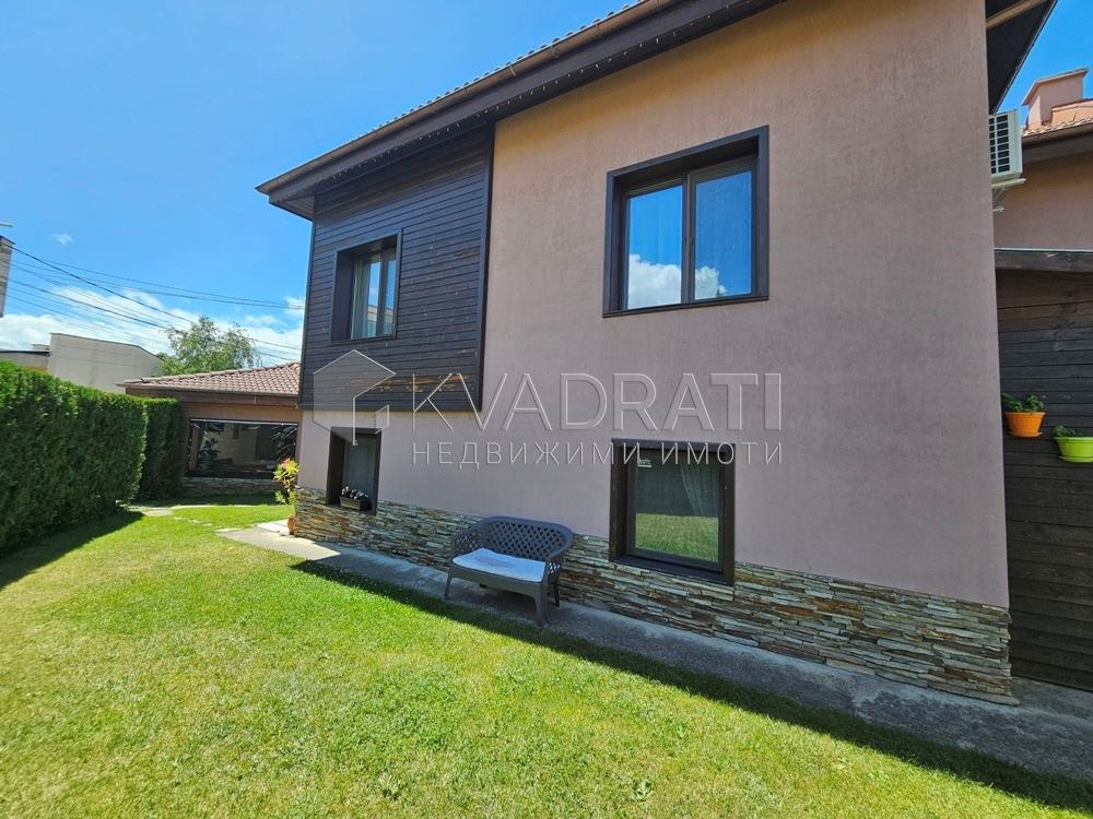 Продава КЪЩА, гр. Сопот, област Пловдив, снимка 2 - Къщи - 46307431