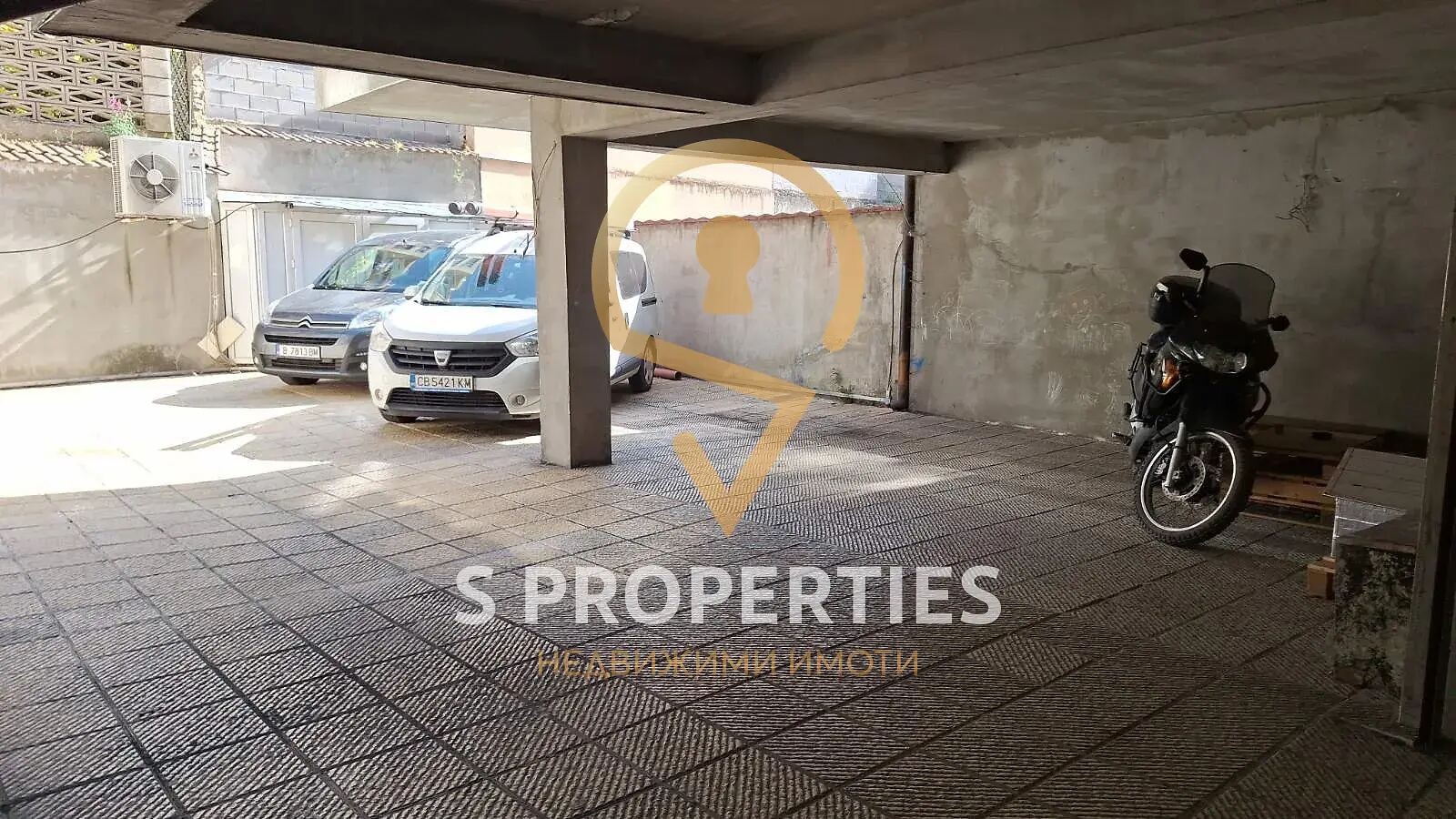 Продава ГАРАЖ, ПАРКОМЯСТО, гр. Варна, Операта