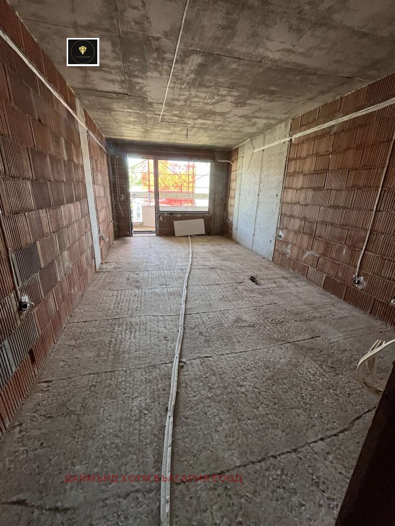 À venda  1 quarto Plovdiv , Hristo Smirnenski , 74 m² | 30703652