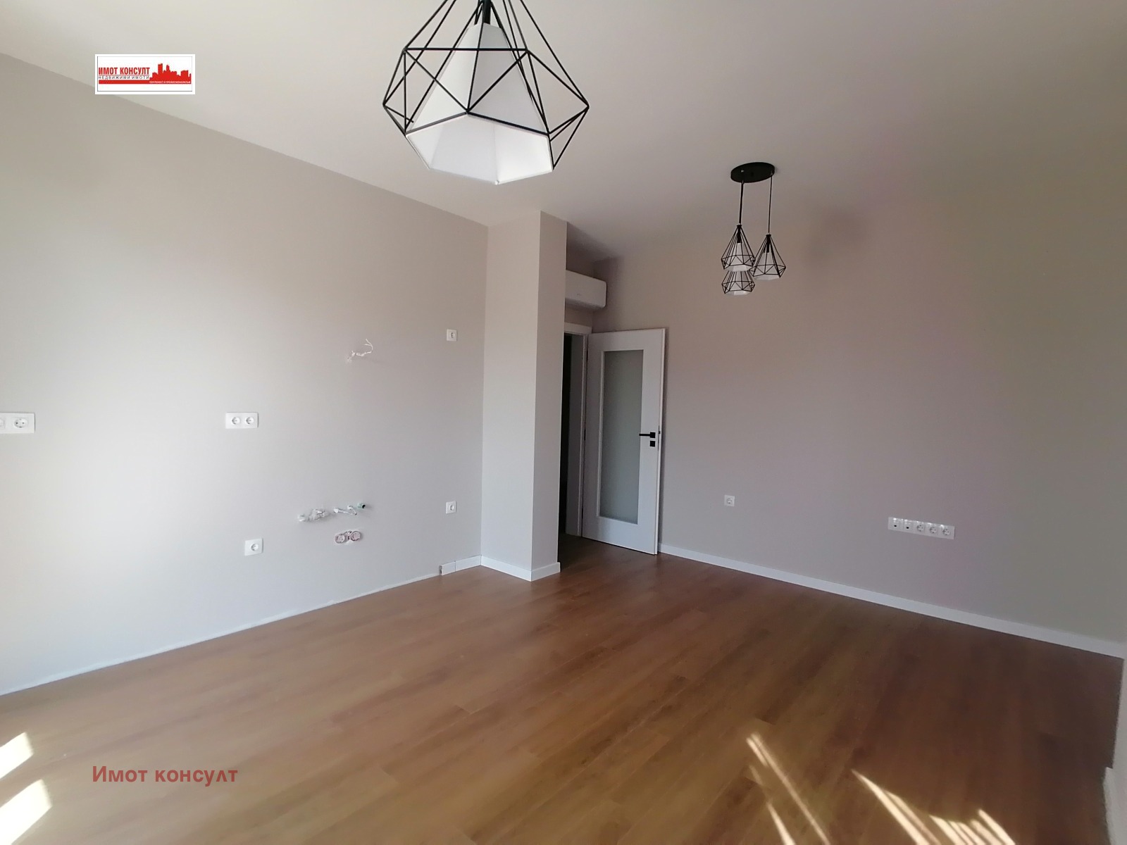 Продава 2-СТАЕН, гр. Пловдив, Тракия, снимка 2 - Апартаменти - 43866180