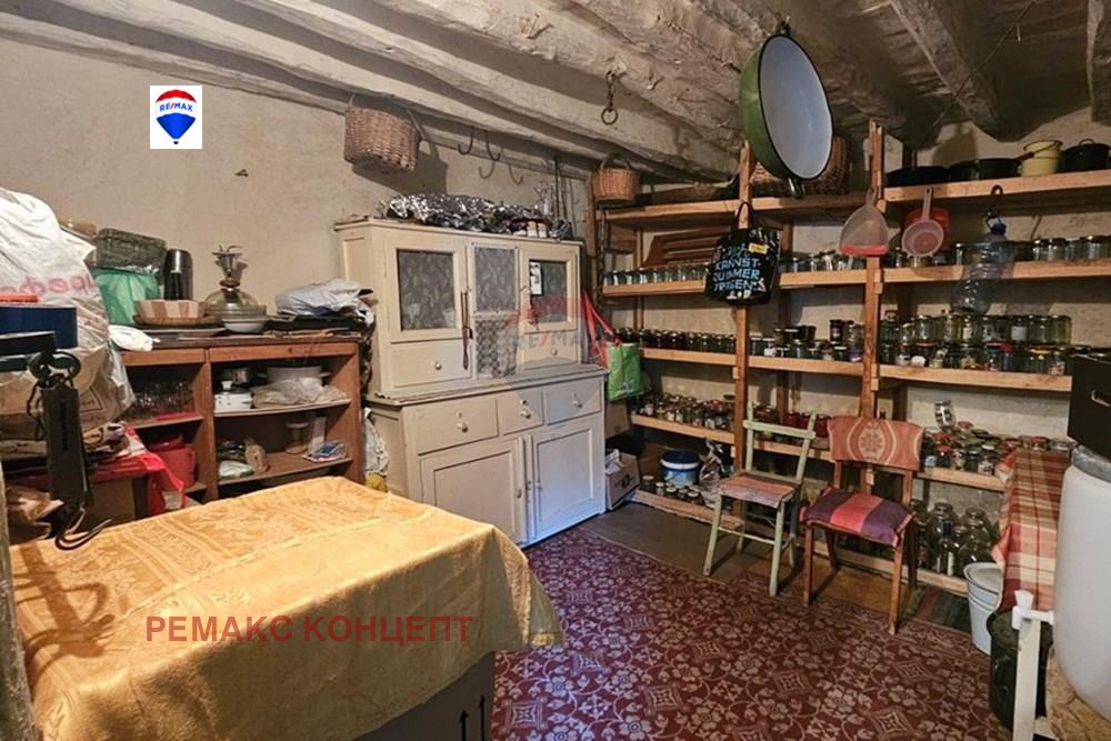 Продава КЪЩА, с. Ново Янково, област Шумен, снимка 10 - Къщи - 54039922