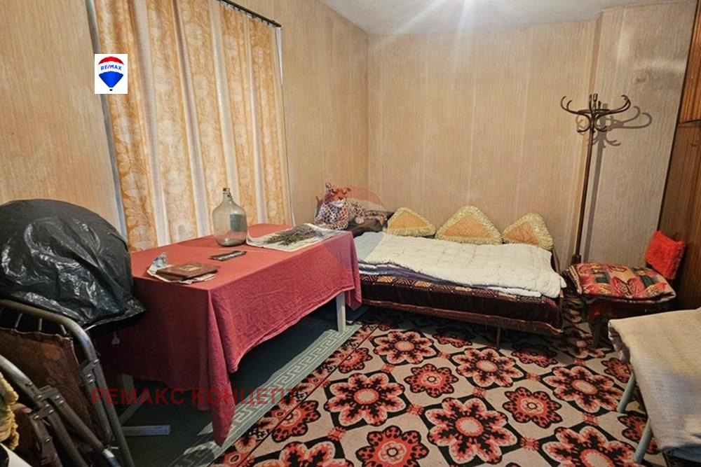 Продава КЪЩА, с. Ново Янково, област Шумен, снимка 6 - Къщи - 54039922