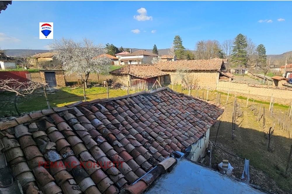 Продава КЪЩА, с. Ново Янково, област Шумен, снимка 14 - Къщи - 54039922