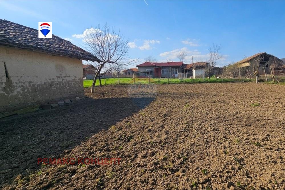 Продава КЪЩА, с. Ново Янково, област Шумен, снимка 15 - Къщи - 54039922