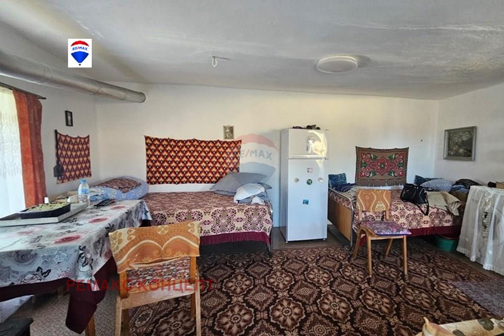 Продава КЪЩА, с. Ново Янково, област Шумен, снимка 5 - Къщи - 54039922