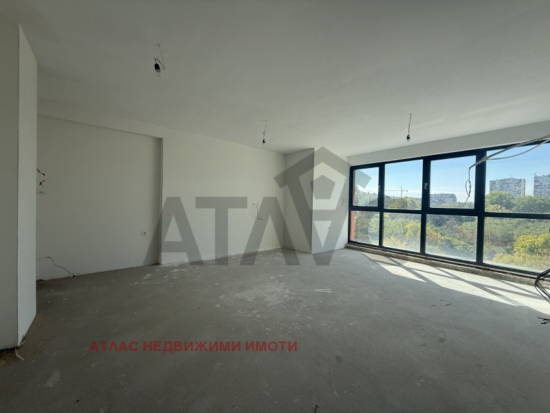 In vendita  2 camere da letto Plovdiv , Karshiiaka , 117 mq | 20736325