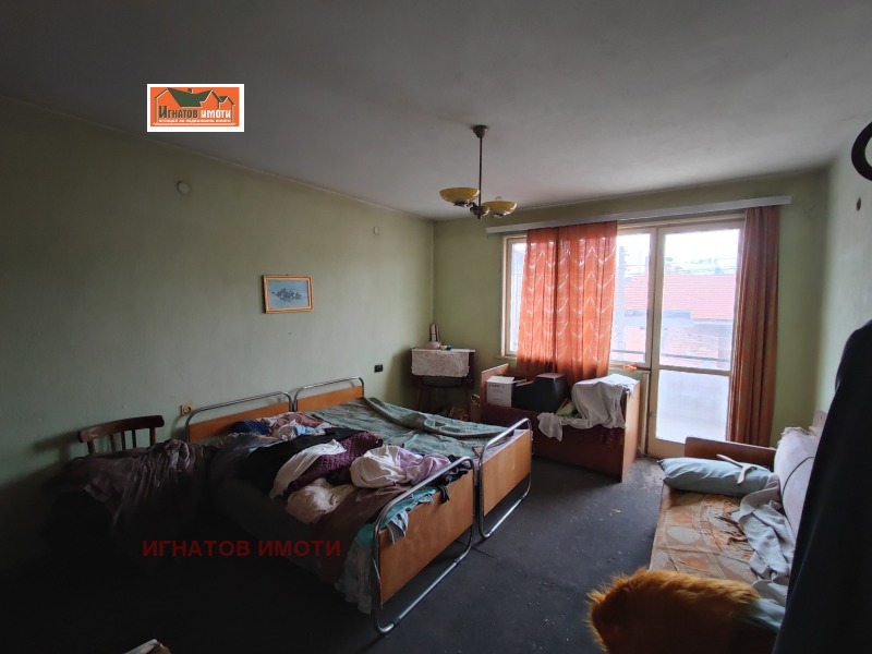 Продава  Етаж от къща град Пазарджик , Окръжна болница , 102 кв.м | 90209401 - изображение [2]
