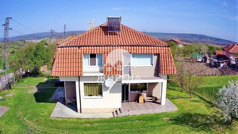 Продава  Къща област Варна , с. Гроздьово , 200 кв.м | 39597244