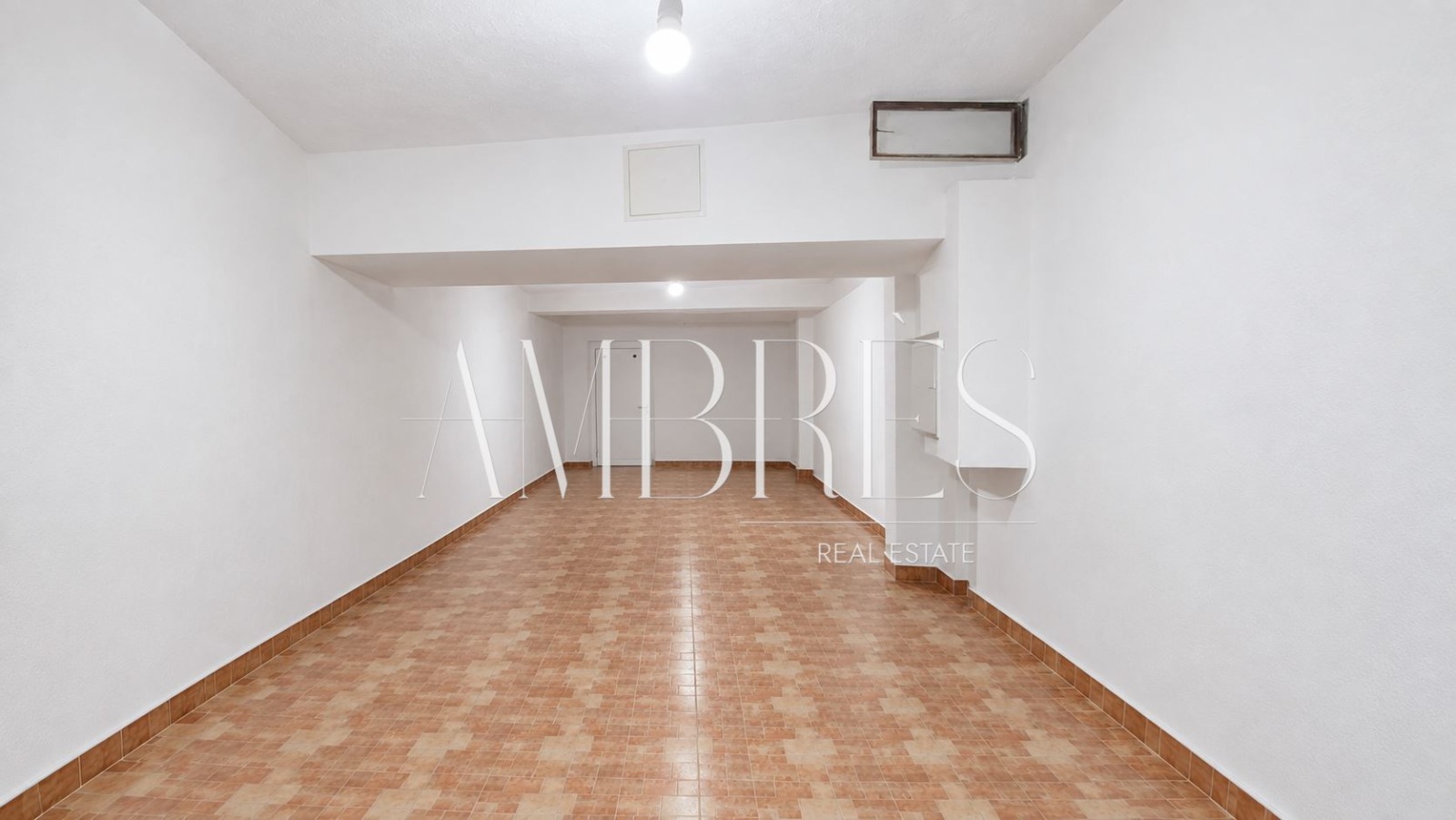 Продава ЗАВЕДЕНИЕ, гр. Пловдив, Каменица 2, снимка 10 - Заведения - 56260693