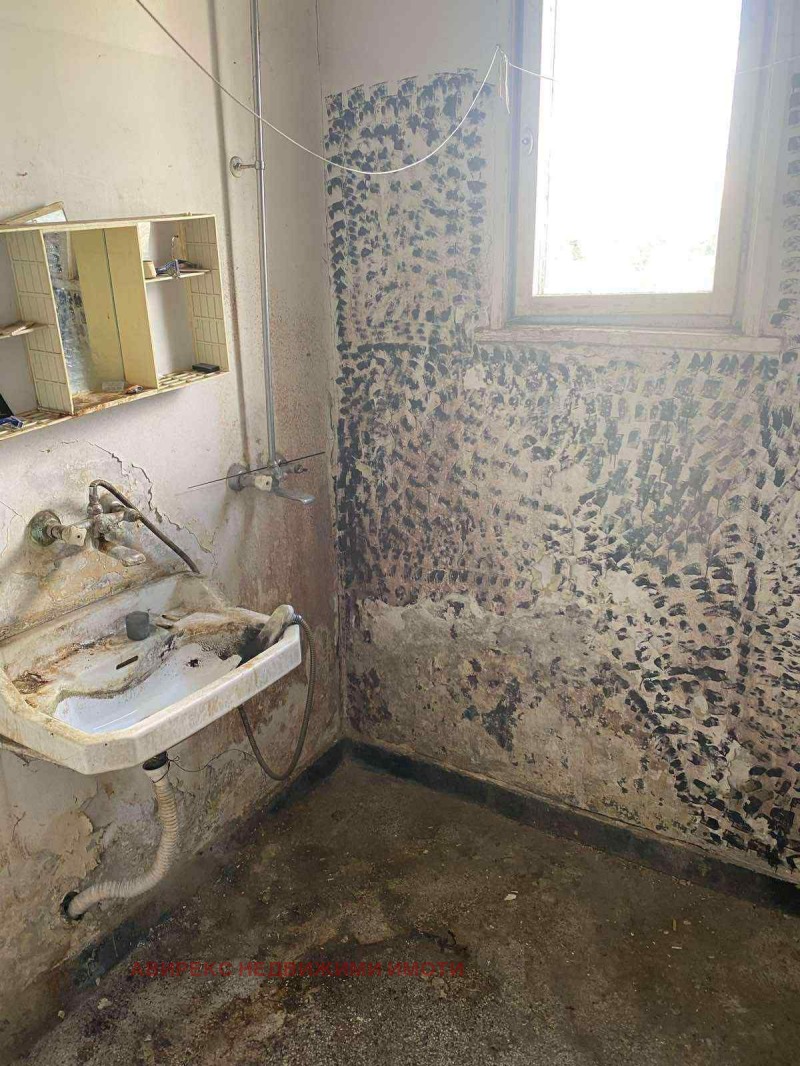 Продава 2-СТАЕН в град Пловдив, Христо Смирненски - 65 кв.м / 81 000 € » 158 422.23 лв., АВИРЕКС НЕДВИЖИМИ ИМОТИ
