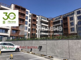Продава 4-стаен град Варна к.к. Св.Св. Константин и Елена - [1] 