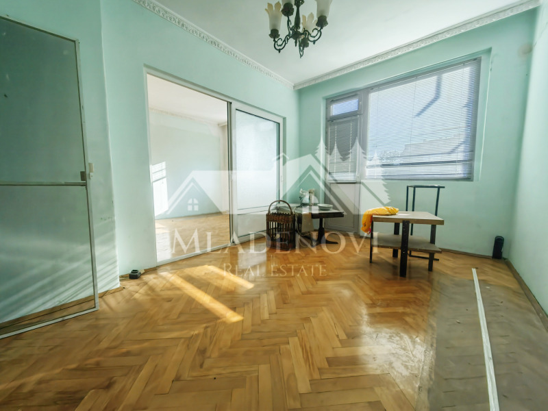 À venda  2 quartos Burgas , Centar , 85 m² | 34137150 - imagem [2]