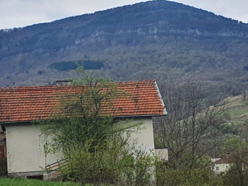 Продава ВИЛА, с. Добревци, област Ловеч, снимка 11 - Вили - 52780928