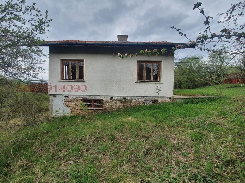 Продава ВИЛА, с. Добревци, област Ловеч, снимка 4 - Вили - 52780928