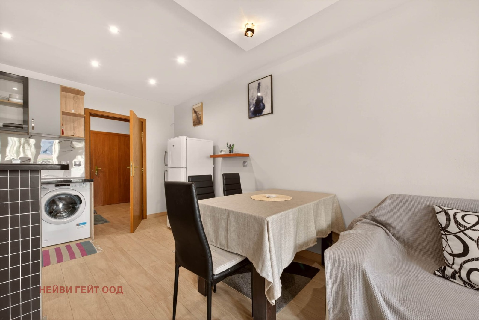 Продава 1-СТАЕН, гр. Добрич, Център, снимка 16 - Апартаменти - 54527065
