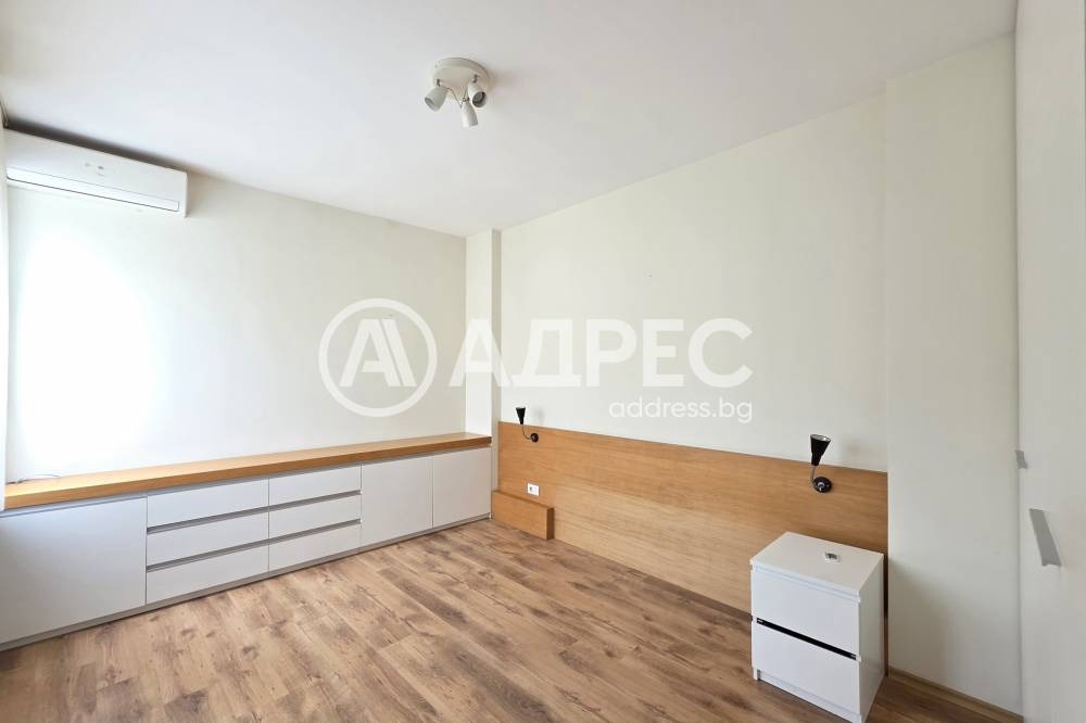 Продава 3-СТАЕН, гр. София, Център, снимка 2 - Апартаменти - 54343927