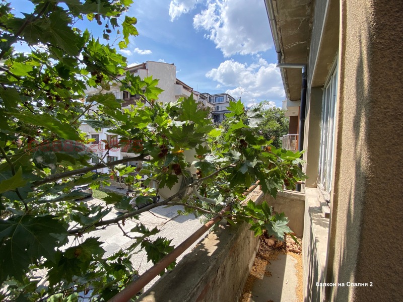 Продава ЕТАЖ ОТ КЪЩА, гр. Пловдив, Център, снимка 11 - Етаж от къща - 52587163