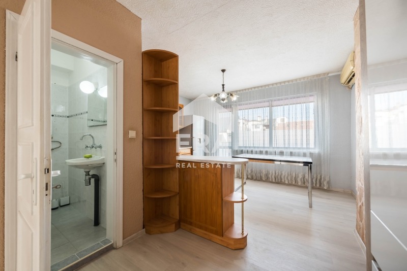 Продава МНОГОСТАЕН, гр. Варна, Колхозен пазар, снимка 4 - Апартаменти - 56007599