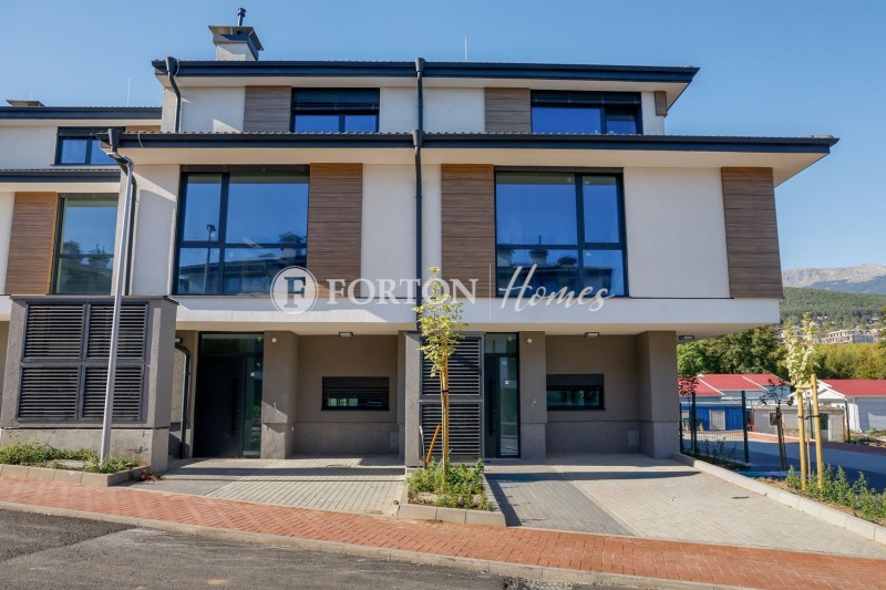 Продава КЪЩА, гр. София, м-т Камбаните, снимка 2 - Къщи - 53463003