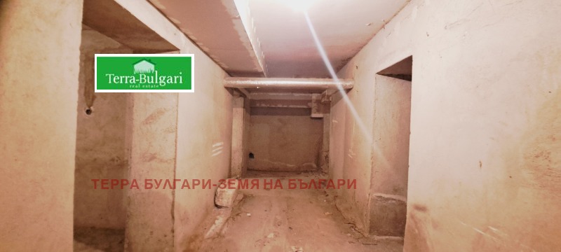 Продава  Склад град Перник , Изток , 295 кв.м | 31696602 - изображение [5]