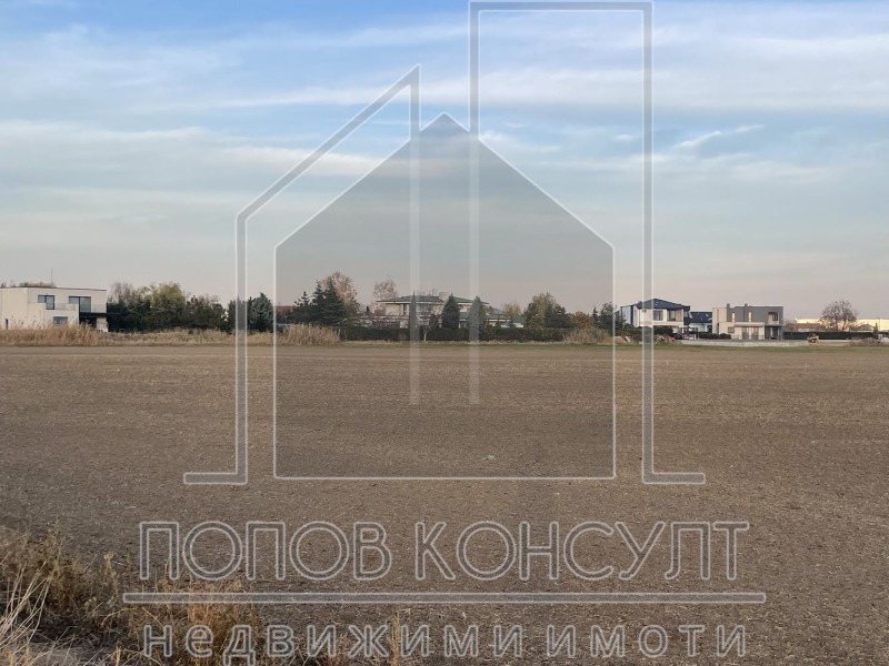 Продава  Парцел, област Пловдив, с. Радиново •  360 280 EUR • ID 39898064 — holmes.bg - [1] 