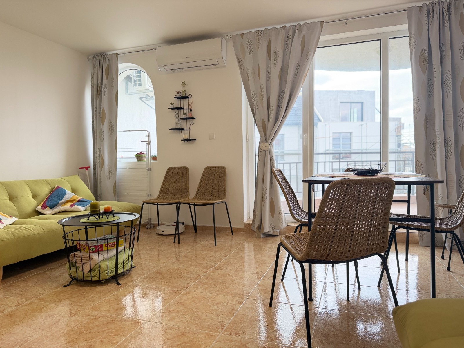 Продава 2-СТАЕН, гр. Бургас, Сарафово, снимка 5 - Апартаменти - 55145982