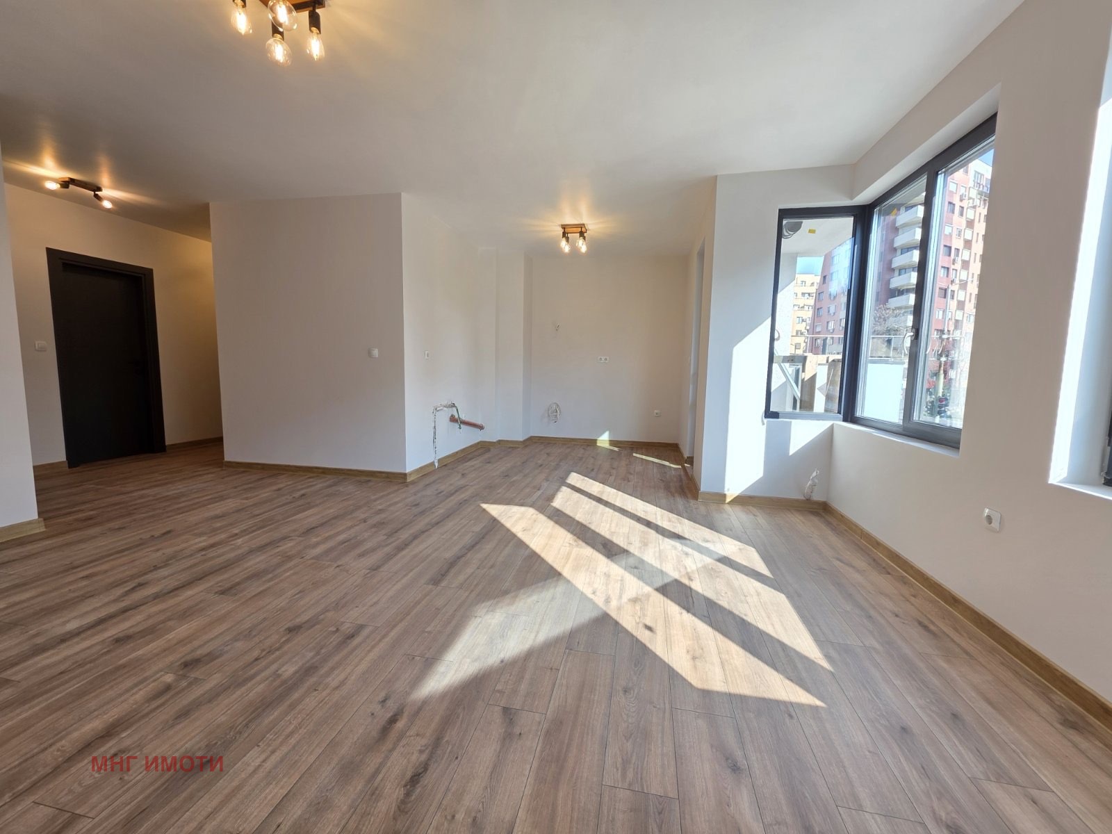 Продава 3-СТАЕН, гр. Пловдив, Кършияка, снимка 2 - Апартаменти - 53646650