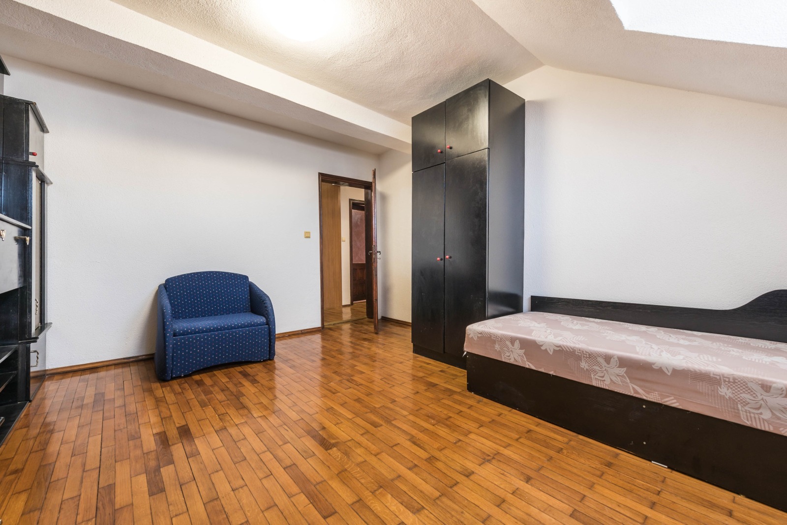 Продава МНОГОСТАЕН, гр. Варна, Колхозен пазар, снимка 15 - Апартаменти - 56007599