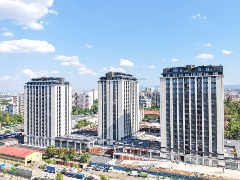 Na prodej  1 ložnice Sofia , Banišora , 83 m2 | 59769343 - obraz [2]