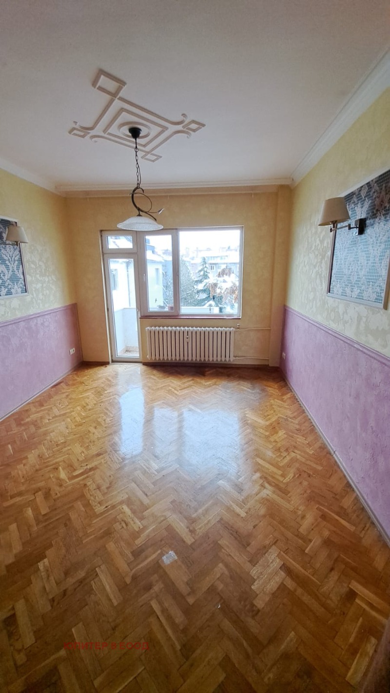 Продава 3-СТАЕН, гр. София, Докторски паметник, снимка 2 - Aпартаменти - 47926137