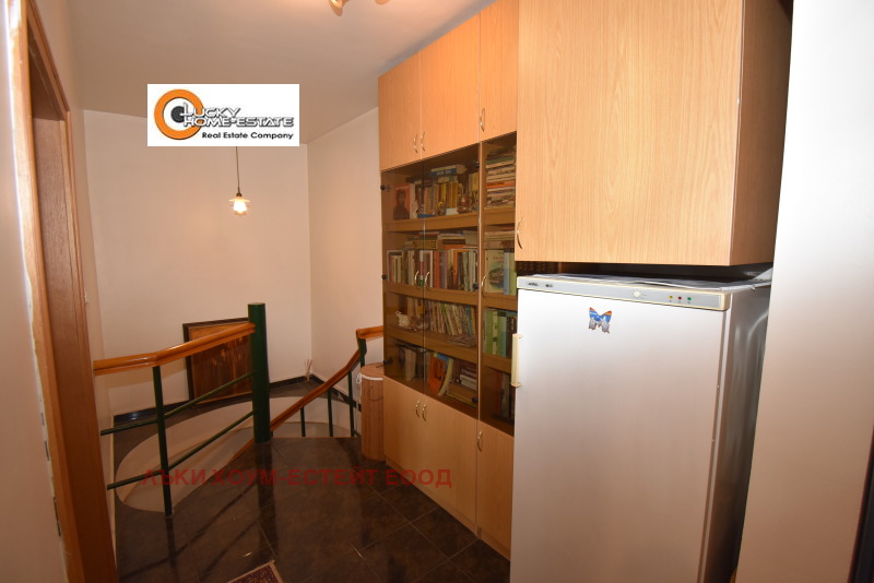 Na prodej  Mezonet Pernik , Iztok , 150 m2 | 12772859 - obraz [8]