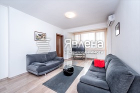3 soveværelser Tsentar, Sofia 1