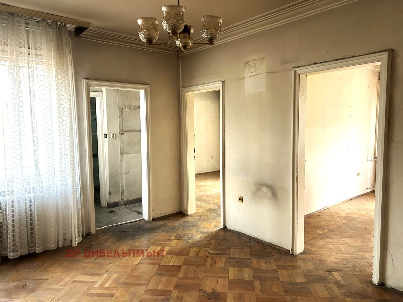 Продава 3-СТАЕН, гр. София, Медицинска академия, снимка 2 - Aпартаменти - 48747910