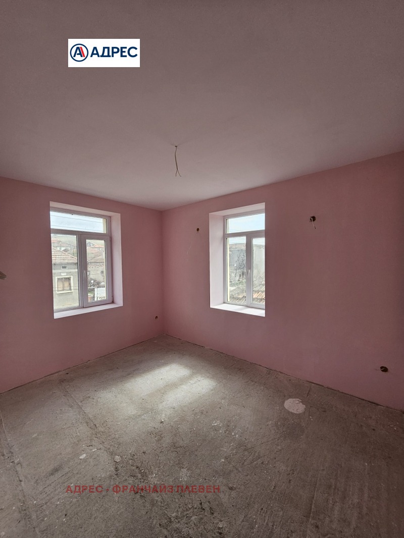 Продава КЪЩА, с. Градина, област Плевен, снимка 4 - Къщи - 52600158