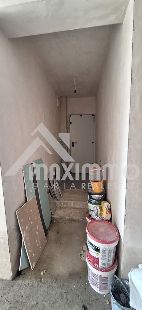 Продава ГАРАЖ, ПАРКОМЯСТО, гр. Варна, Завод Дружба, снимка 8 - Гаражи и паркоместа - 54956856