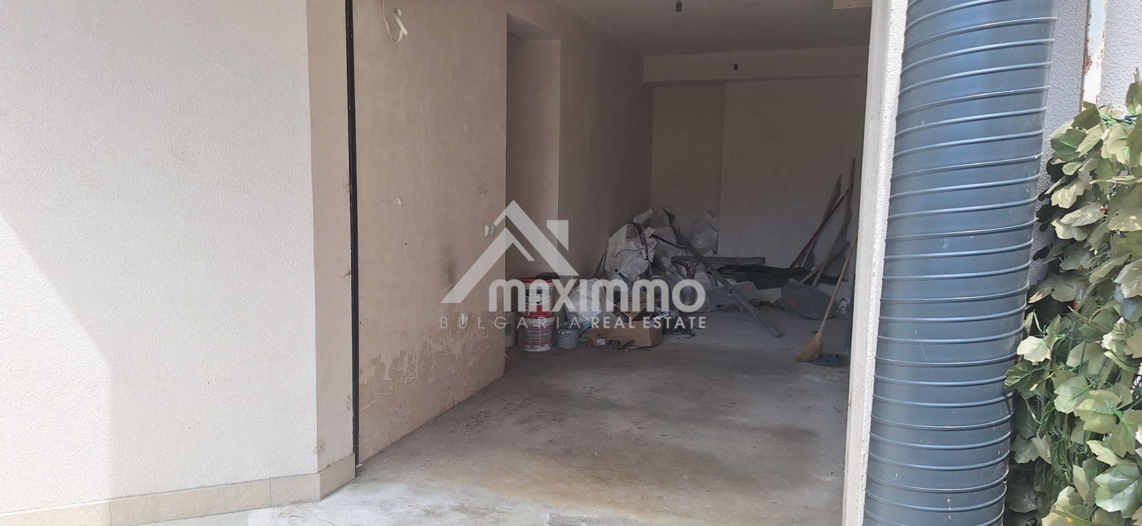 Продава ГАРАЖ, ПАРКОМЯСТО, гр. Варна, Завод Дружба, снимка 2 - Гаражи и паркоместа - 54956856