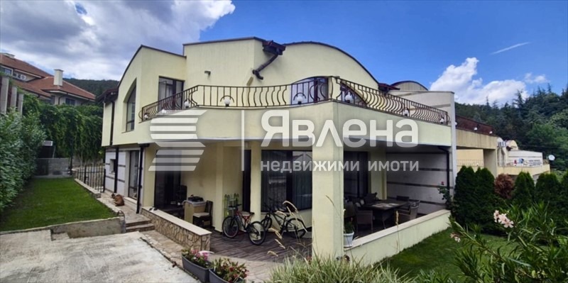 Til salg  Hus Varna , m-t Manastirski rid , 344 kvm | 57077532 - billede [3]