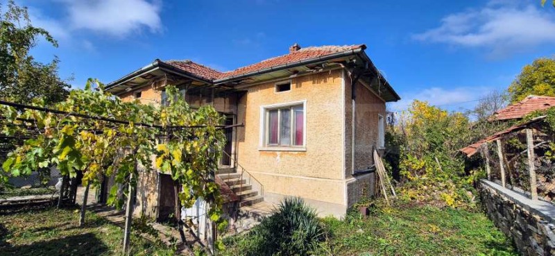 Продава КЪЩА, гр. Севлиево, област Габрово, снимка 3 - Къщи - 52096412